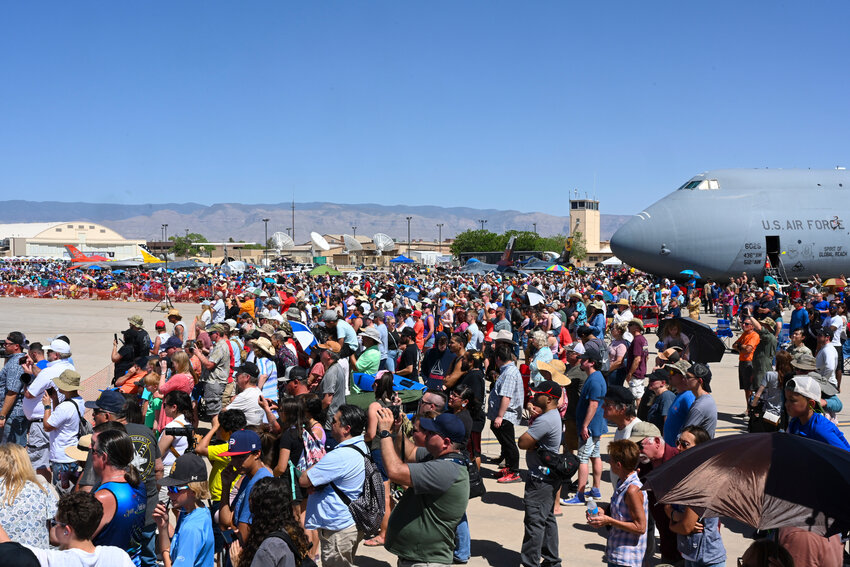 Food Trucks Needed for Air Show Desert Exposure